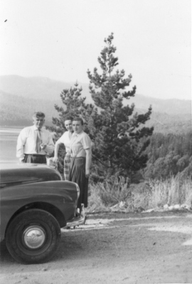 S manželkou Libuší (vpravo), Austrálie 1955