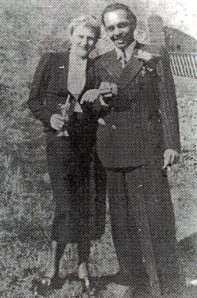 Mary Low (1912-2007) a Juan Breá (1905-1941), nedatováno